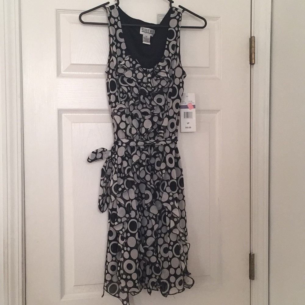 NWT 🖤 Amazing polka dot Dress